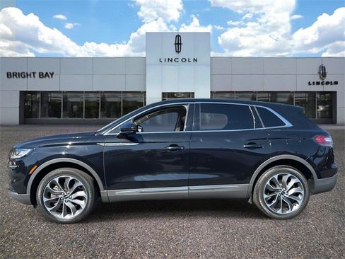 Used 2021 Lincoln Nautilus Reserve w/ Cargo Utility Package image 4