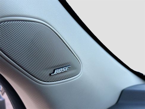 Used 2024 Honda Pilot Touring image 19