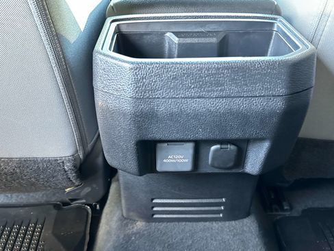 Used 2024 Toyota Tacoma TRD Off-Road image 15