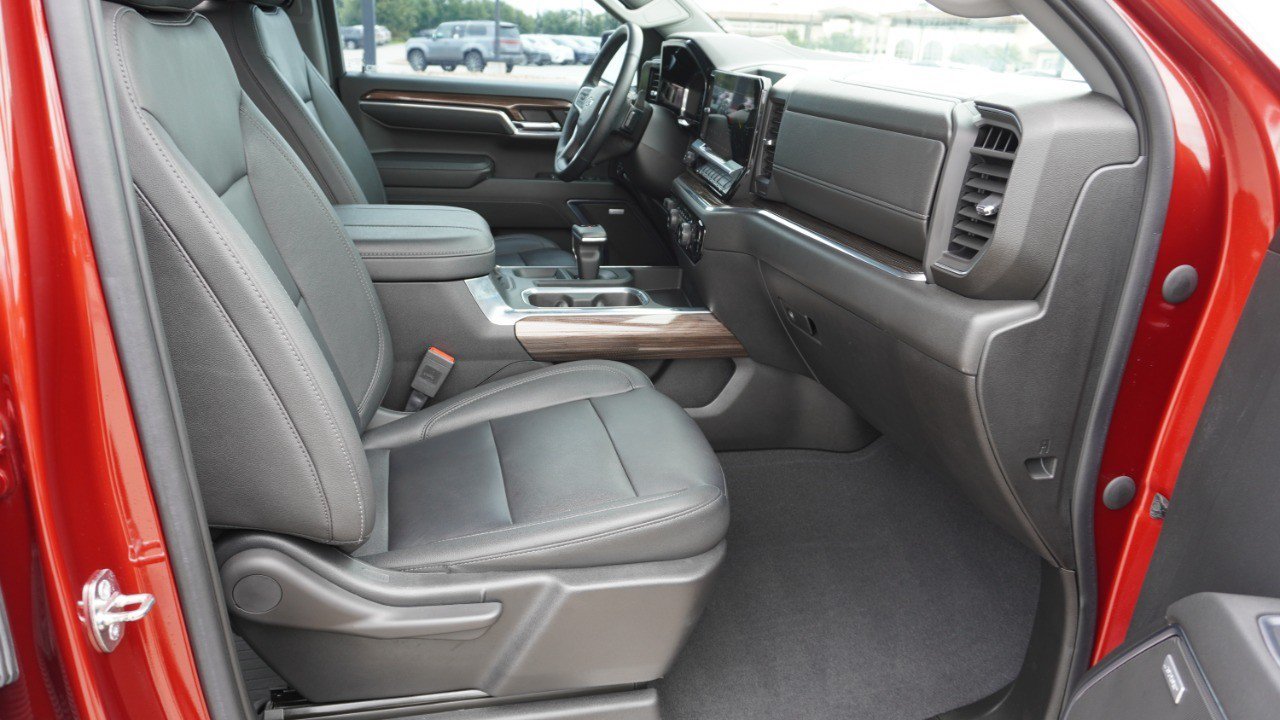 Used 2023 Chevrolet Silverado 1500 RST w/ Texas Edition Plus AWD/4WD image 14