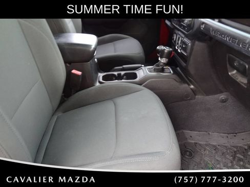 Used 2018 Jeep Wrangler Sport AWD/4WD image 15