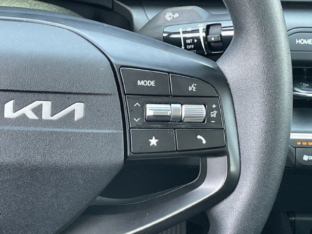 Used 2025 Kia K4 FWD image 13