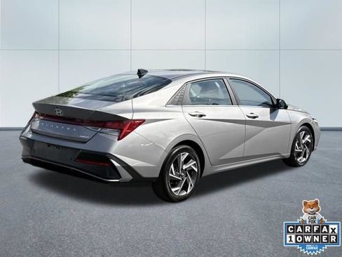 Used 2024 Hyundai Elantra Limited FWD image 3