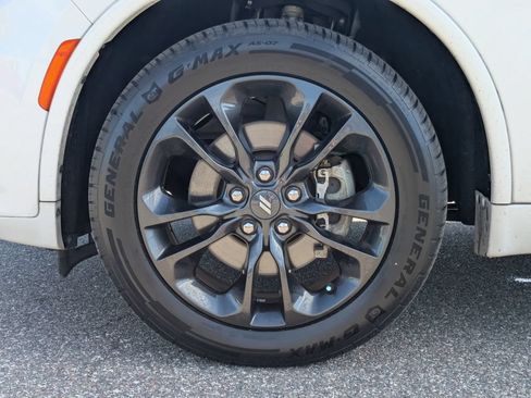 Used 2022 Dodge Durango SXT w/ Blacktop Package AWD/4WD image 10