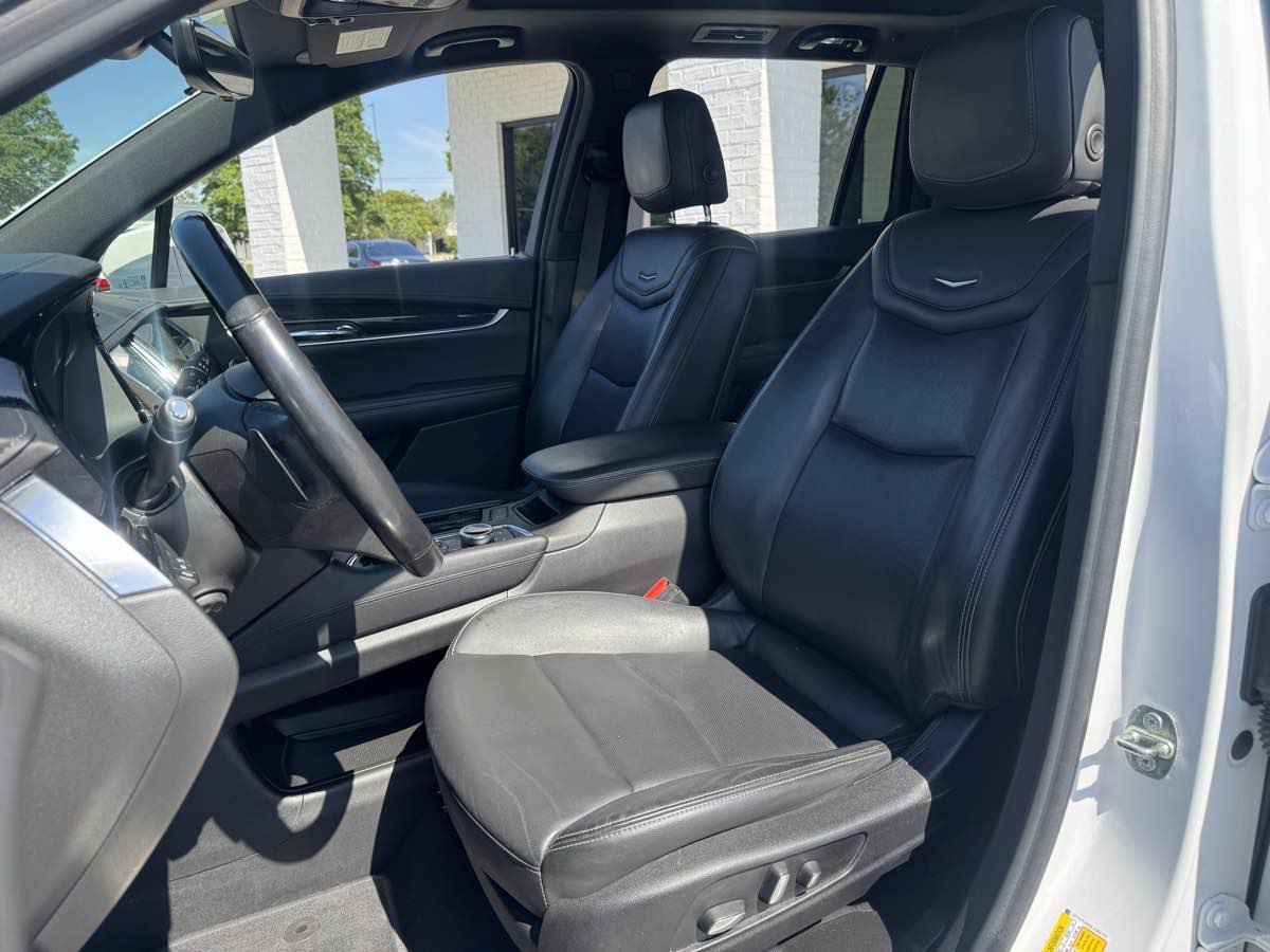Used 2020 Cadillac XT6 Premium Luxury FWD image 10