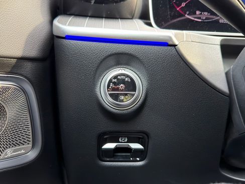 Certified 2024 Mercedes-Benz CLE 300 4MATIC Cabriolet image 17