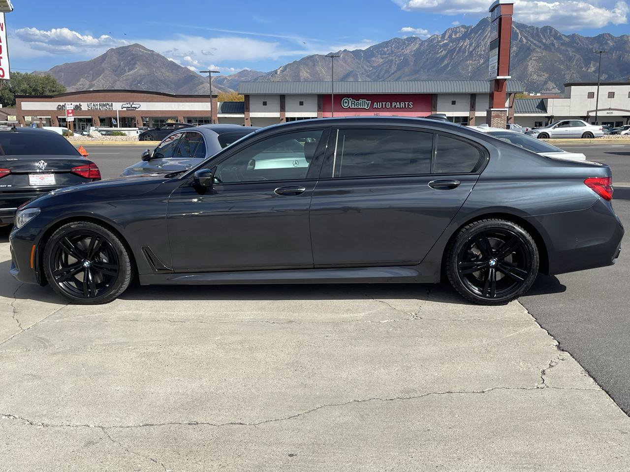 Used 2016 BMW 750i xDrive AWD/4WD image 7