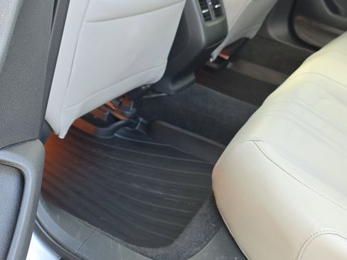 Used 2019 Honda Accord Touring image 25