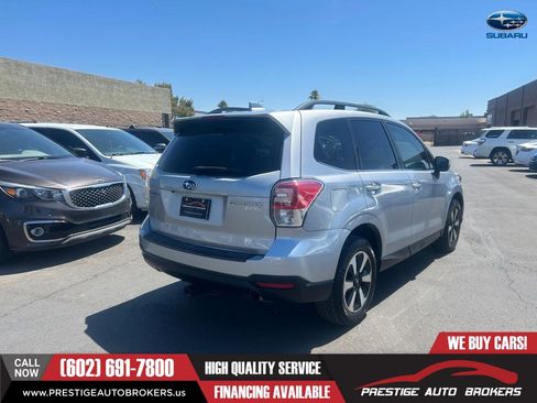 Used 2017 Subaru Forester 2.5i Limited AWD/4WD image 4