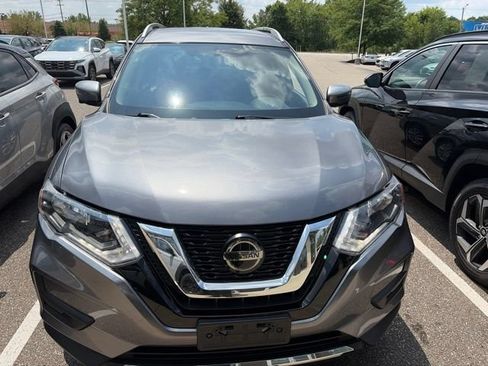 Used 2018 Nissan Rogue SV w/ Premium Package AWD/4WD image 8