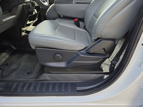 Used 2025 Ford F250 XL AWD/4WD image 16