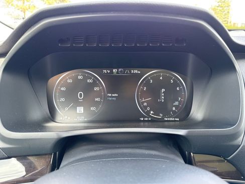 Used 2017 Volvo XC90 T6 Momentum w/ Vision Package AWD/4WD image 26
