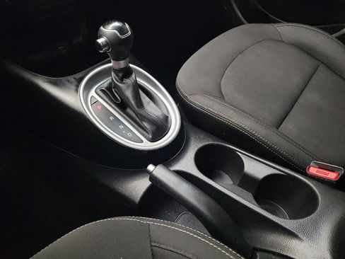 Used 2019 Kia Soul FWD image 26
