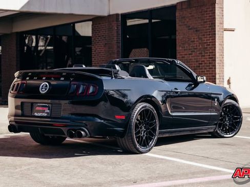 Used 2013 Ford Mustang Shelby GT500 image 3