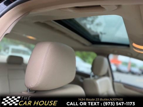 Used 2012 Mercedes-Benz E 350 4MATIC Sedan image 19