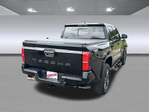 Used 2025 Toyota Tacoma TRD Sport w/ TRD Sport Premium Package RWD image 3