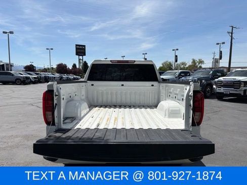 Used 2023 GMC Sierra 1500 Elevation AWD/4WD image 9