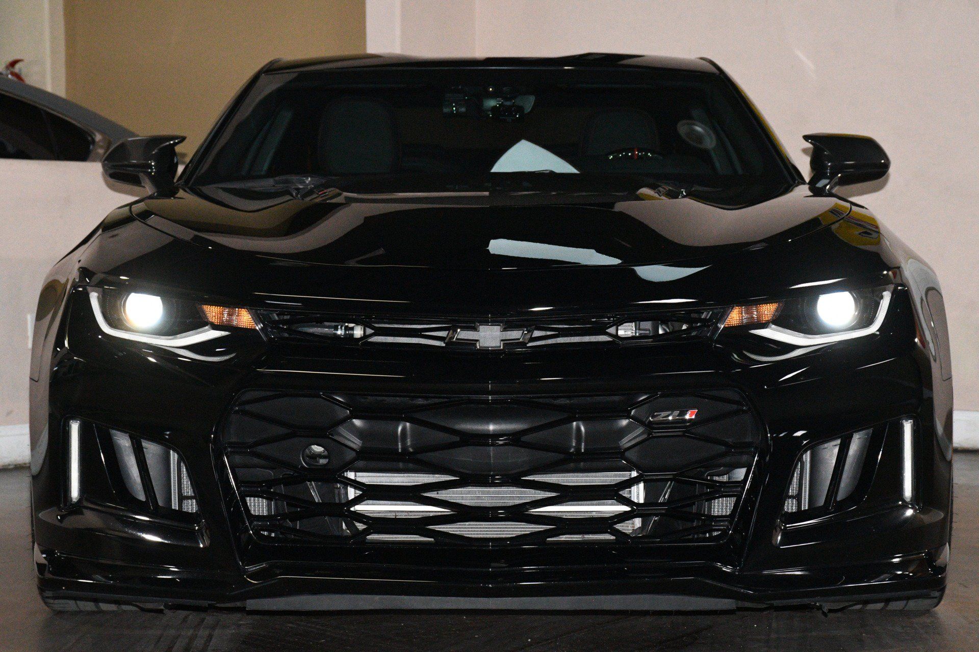 Used 2020 Chevrolet Camaro ZL1 RWD image 1