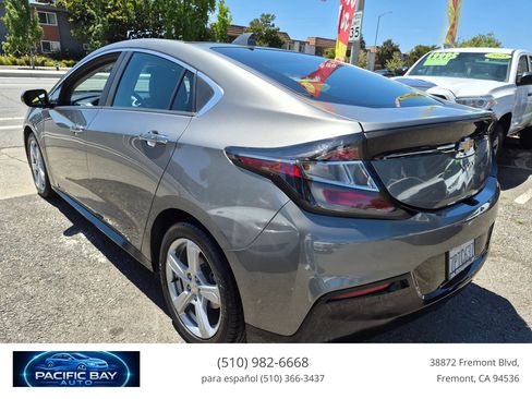 Used 2016 Chevrolet Volt LT w/ Comfort Package FWD image 5