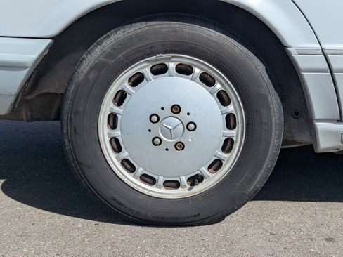 Used 1991 Mercedes-Benz 350 SDL image 40