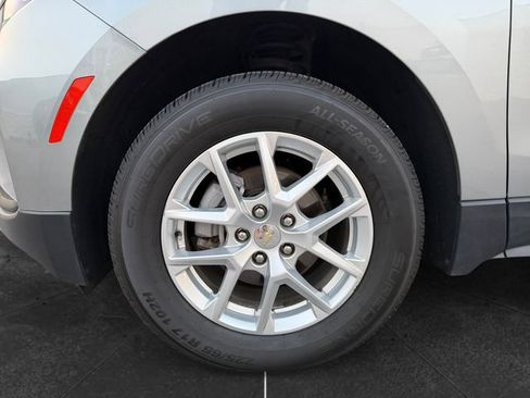 Used 2024 Chevrolet Equinox LT AWD/4WD image 9