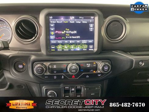 Used 2023 Jeep Gladiator Sport image 21