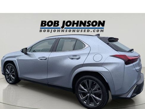 Used 2023 Lexus UX 250h F Sport image 4