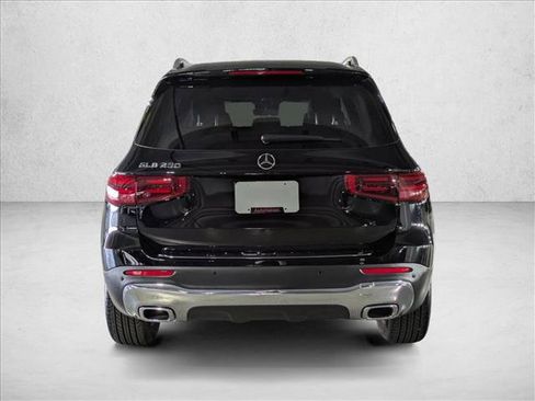 Certified 2025 Mercedes-Benz GLB 250 image 8