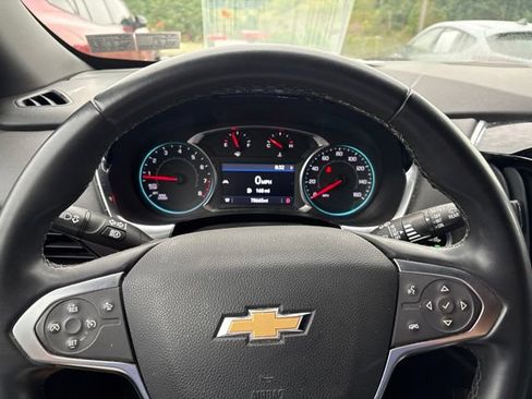 Used 2023 Chevrolet Traverse LT AWD/4WD image 20