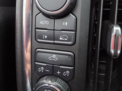 Used 2019 Chevrolet Silverado 1500 LT image 13