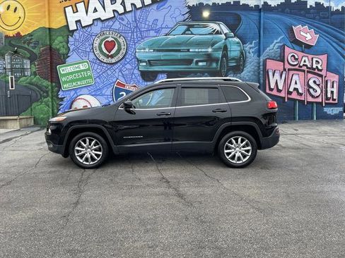 Certified 2018 Jeep Cherokee Limited image 2