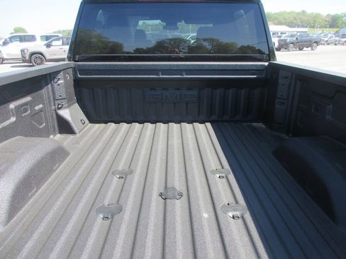 New 2026 GMC Sierra 2500 SLE w/ SLE Value Package; AWD/4WD image 6