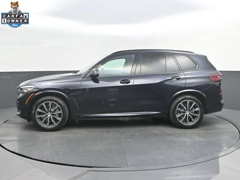 Used 2022 BMW X5 xDrive40i w/ M Sport Package AWD/4WD image 2