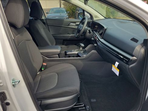 New 2026 Kia Sportage LX image 7
