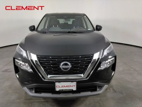 Used 2023 Nissan Rogue SV AWD/4WD image 2