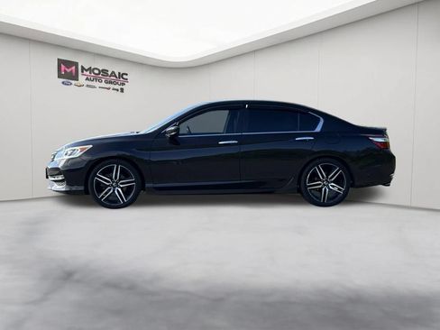 Used 2017 Honda Accord Sport Special Edition image 5