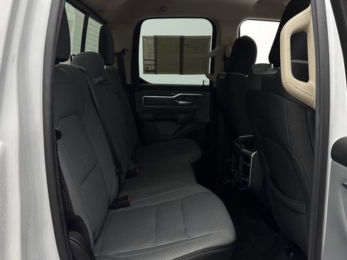 Used 2020 RAM 1500 Big Horn RWD image 31