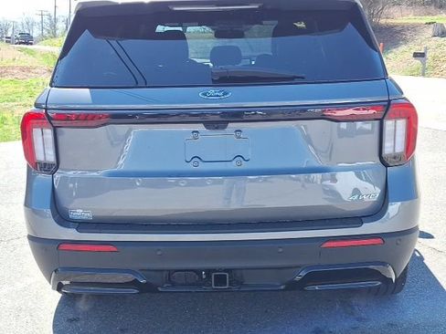 Certified 2025 Ford Explorer ST-Line w/ Premium Package image 4