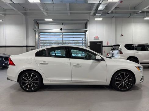 Used 2018 Volvo S60 T5 Dynamic w/ Vision Package AWD/4WD image 8