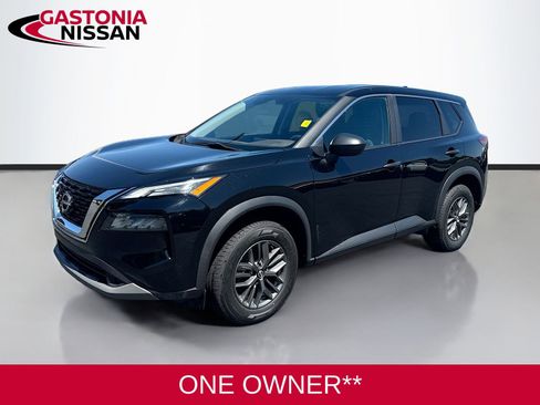 Used 2023 Nissan Rogue S image 3