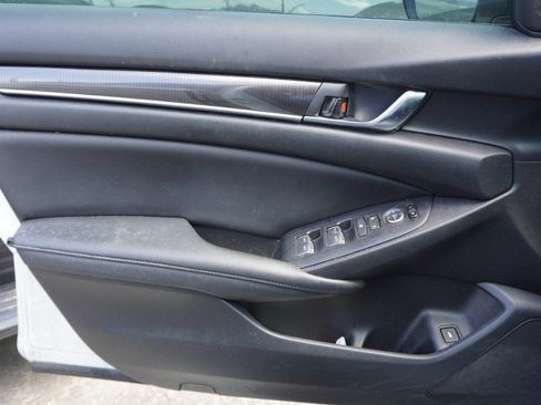 Used 2021 Honda Accord Sport image 15