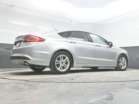Used 2018 Ford Fusion SE image 33