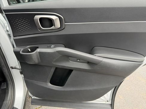 Used 2021 Kia Sorento LX FWD image 30