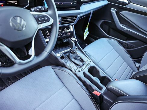 New 2026 Volkswagen Jetta SE image 31