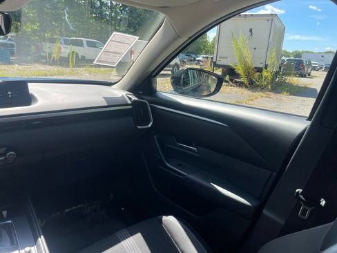 Used 2024 MAZDA CX-50 AWD 2.5 S w/ Cargo Package image 11