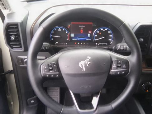 Used 2024 Ford Bronco Sport Outer Banks w/ Tech Package AWD/4WD image 8