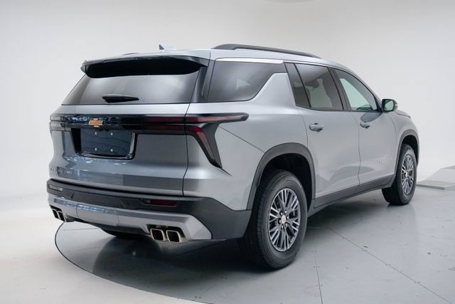 Used 2026 Chevrolet Traverse LT AWD/4WD image 5