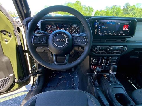 Certified 2024 Jeep Wrangler Unlimited Sport AWD/4WD image 5