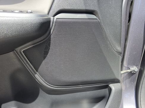 Used 2017 Honda CR-V Touring image 19