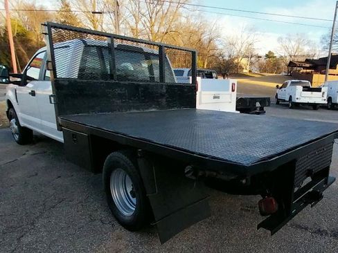 Used 2017 Ford F350 XL w/ Power Equipment Group RWD image 7